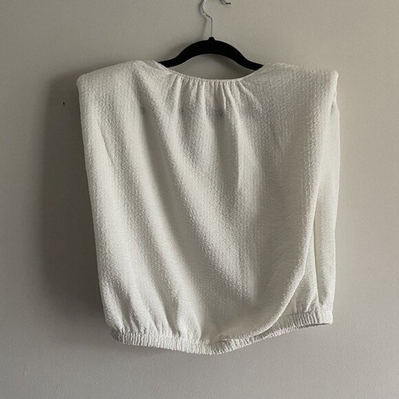 Express Women SZ L Ivory Textured Sleeveless Shoulder Pad Elastic Waist Top NWT - Picture 7 of 7